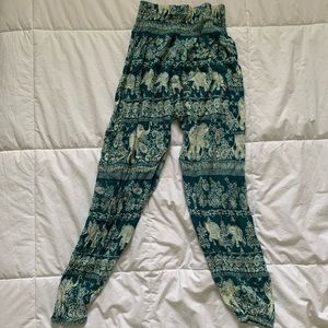 Joggers with elephants